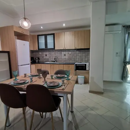 Evris House 1 *