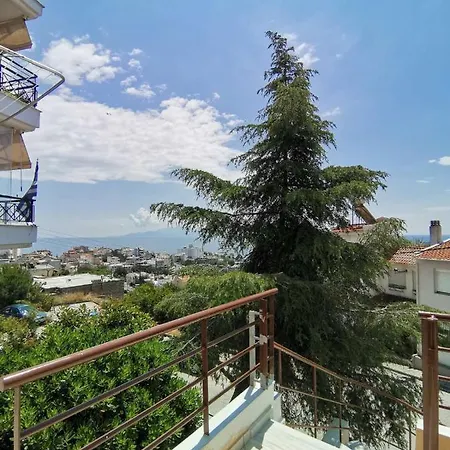 Evris House 1 Case de vacanță *